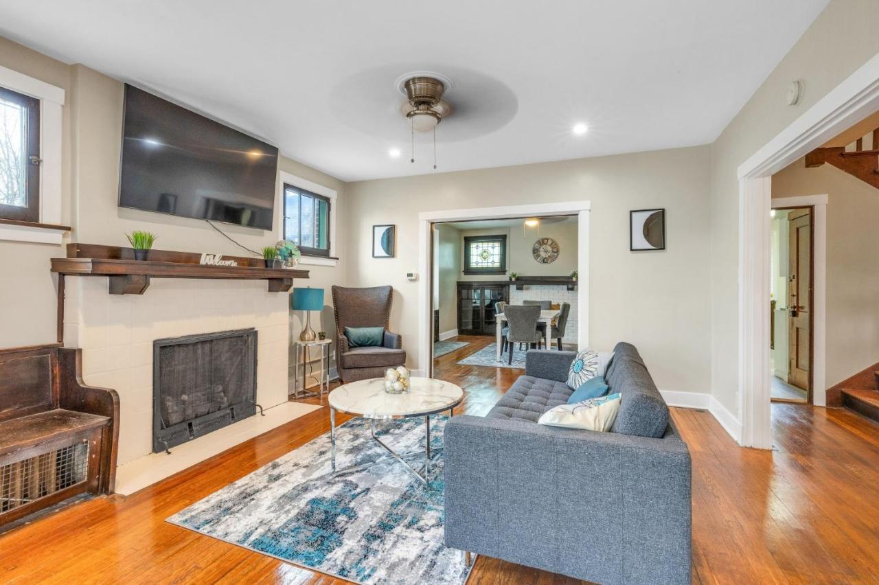 "New Listing" Spacious 3 Bedroom Large Home Close To Downtown, Oakland, & East Liberty! Home Питсбърг Екстериор снимка