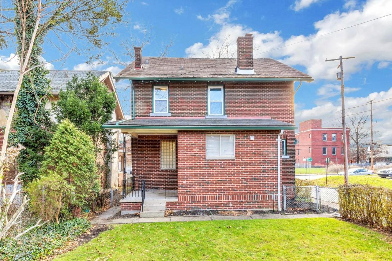 "New Listing" Spacious 3 Bedroom Large Home Close To Downtown, Oakland, & East Liberty! Home Питсбърг Екстериор снимка
