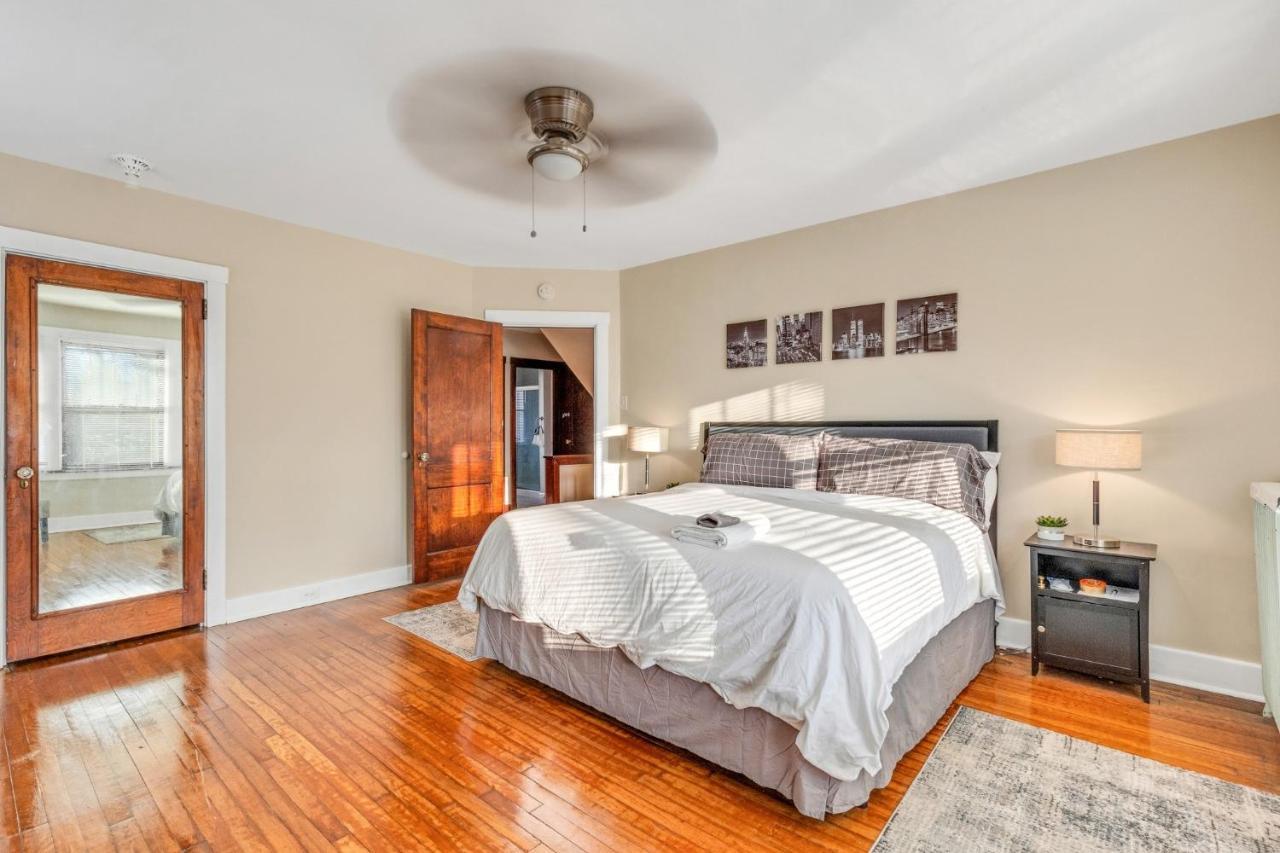 "New Listing" Spacious 3 Bedroom Large Home Close To Downtown, Oakland, & East Liberty! Home Питсбърг Екстериор снимка